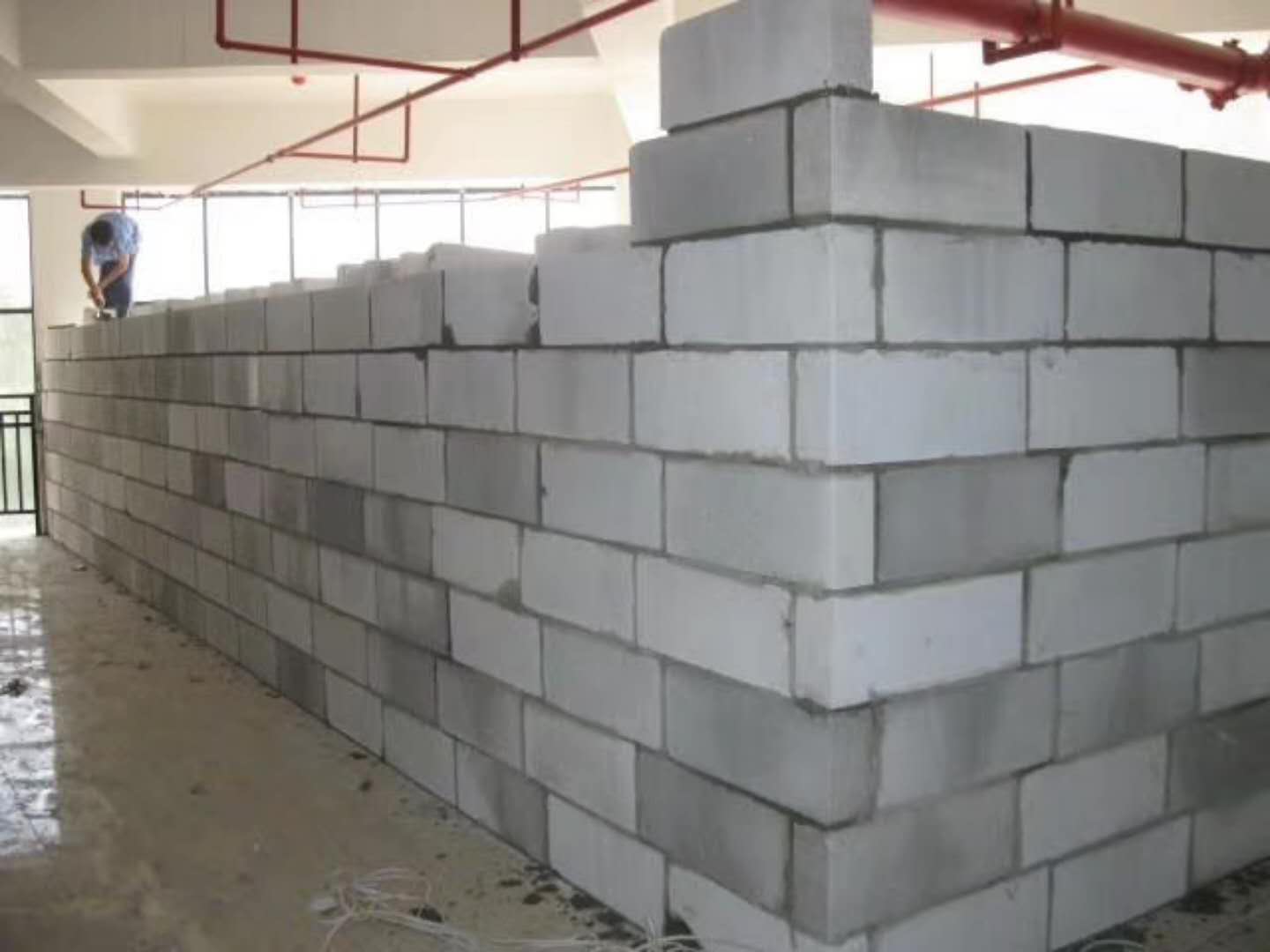 易门蒸压加气混凝土砌块承重墙静力和抗震性能的研究